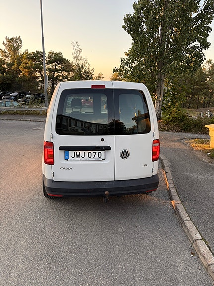 Volkswagen Caddy 5 of 6