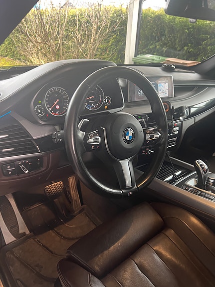 BMW X5 2 of 10