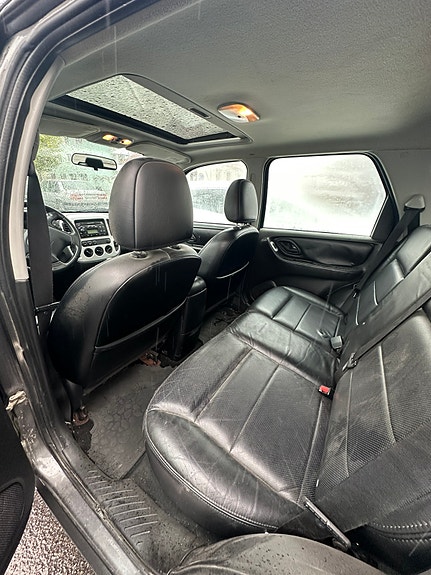Ford Maverick 9 of 10