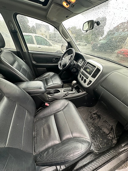 Ford Maverick 7 of 10