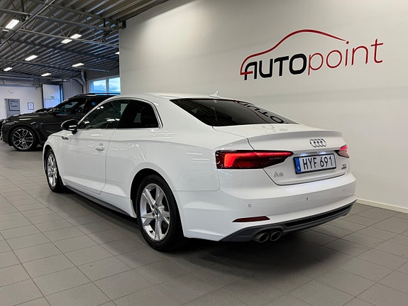 Audi A5 4 of 17