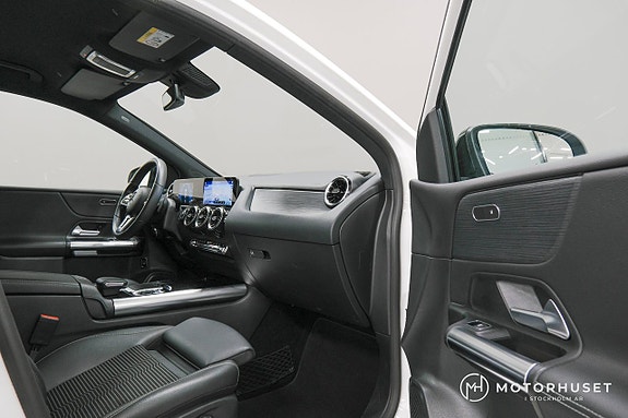 Mercedes-Benz B180 9 of 22