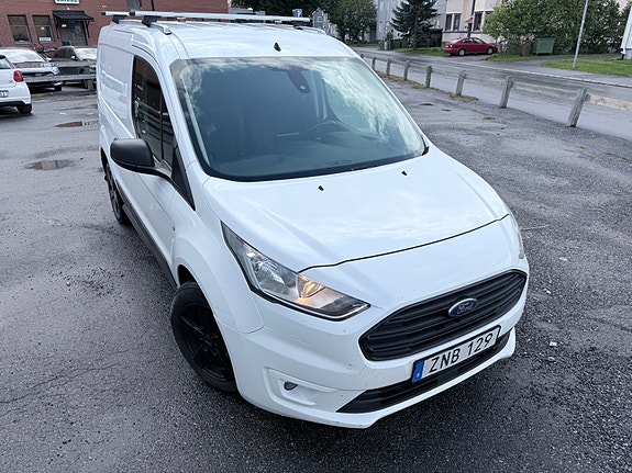 Ford Transit Connect 2 of 12