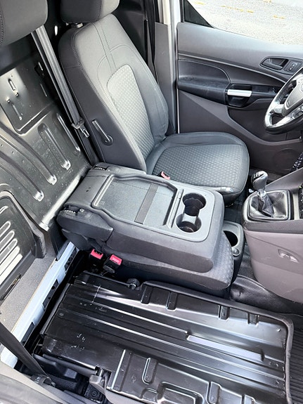 Ford Transit Connect 12 of 12