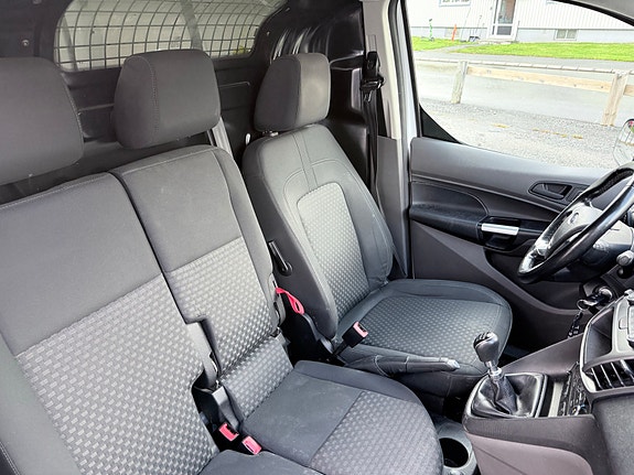 Ford Transit Connect 7 of 12