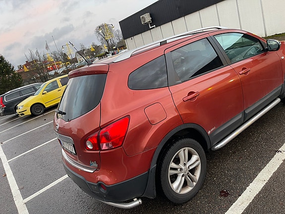 Nissan Qashqai+2 5 of 9