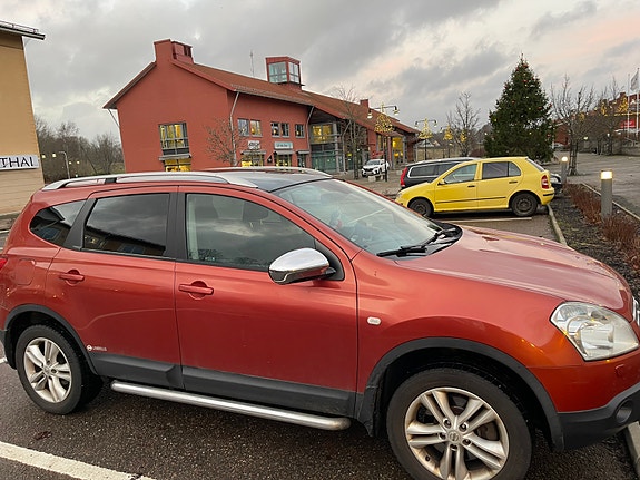 Nissan Qashqai+2 3 of 9