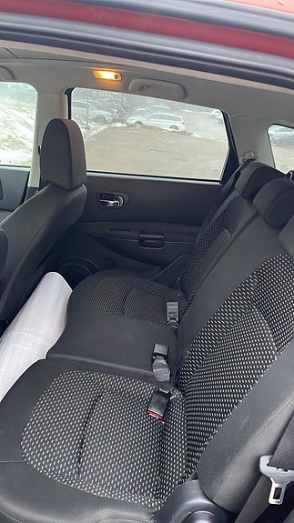 Nissan Qashqai+2 8 of 9