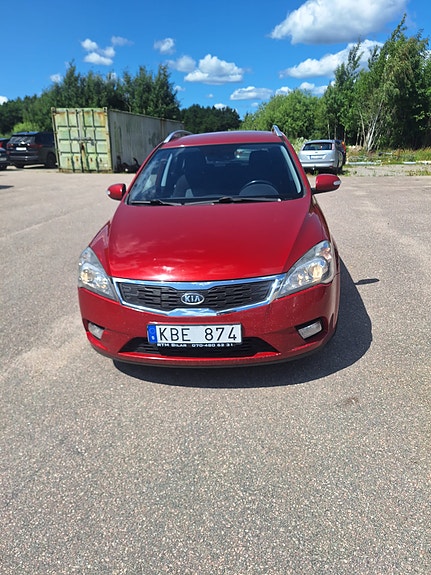 Kia Ceed 4 of 4