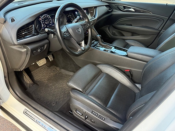 Opel Insignia 7 of 27