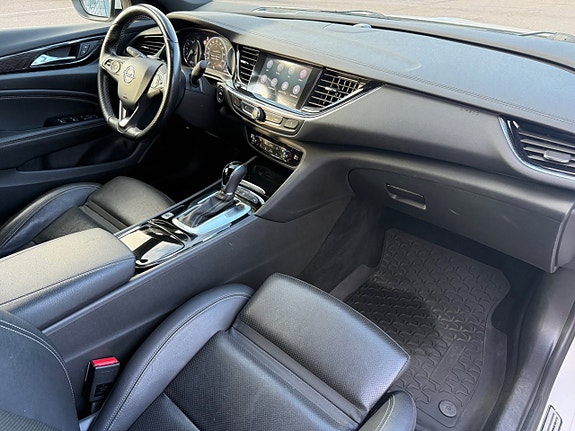 Opel Insignia 8 of 27