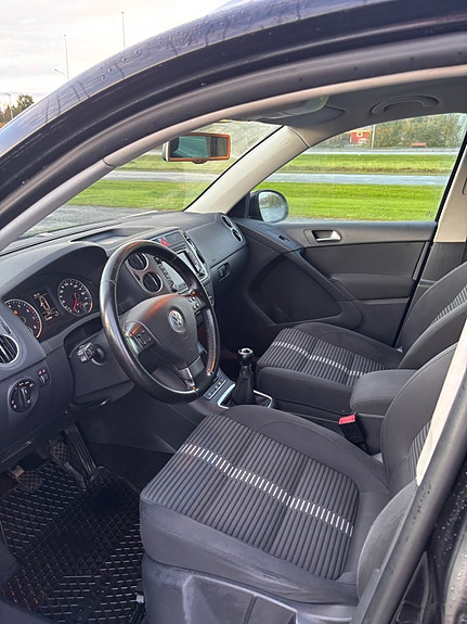 Volkswagen Tiguan 5 of 8