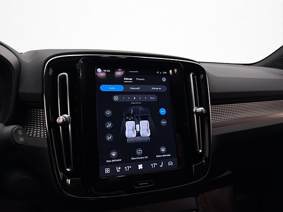 Volvo XC40 23 of 30