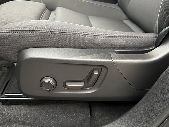 Volvo XC40 28 of 30
