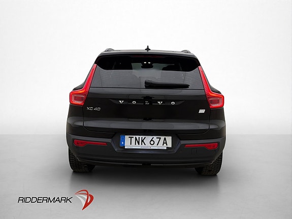 Volvo XC40 8 of 30