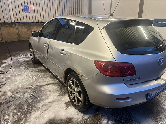 Mazda 3 5 of 7