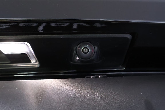 Volvo XC60 12 of 27