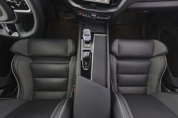 Volvo XC60 9 of 27