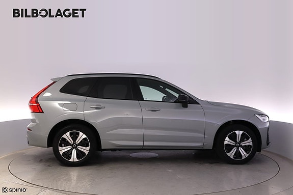 Volvo XC60 2 of 19