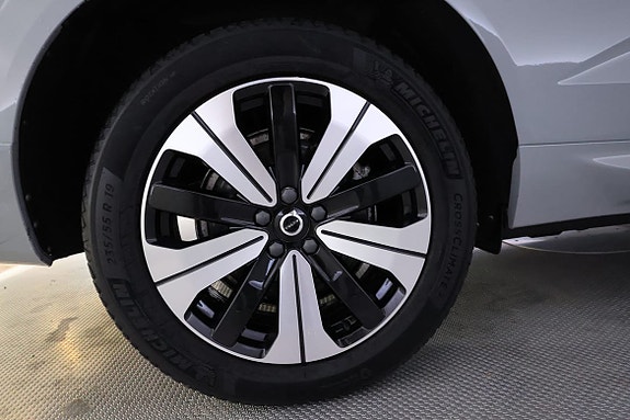 Volvo XC60 10 of 19
