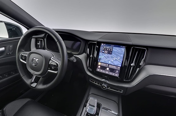 Volvo XC60 8 of 19