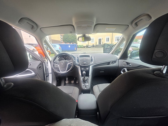Opel Zafira Tourer 8 of 9