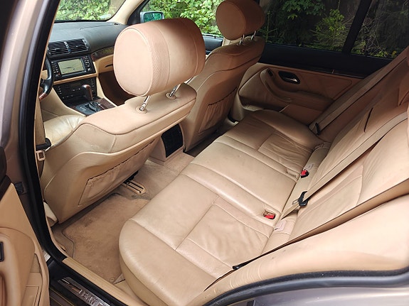 BMW 530i 21 of 25