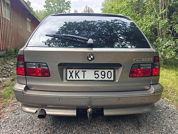 BMW 530i 5 of 25