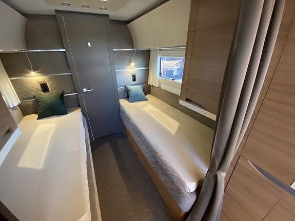 Adria Alpina 613 UT ALDE/Långbäddar/Året runt standard 8 of 15