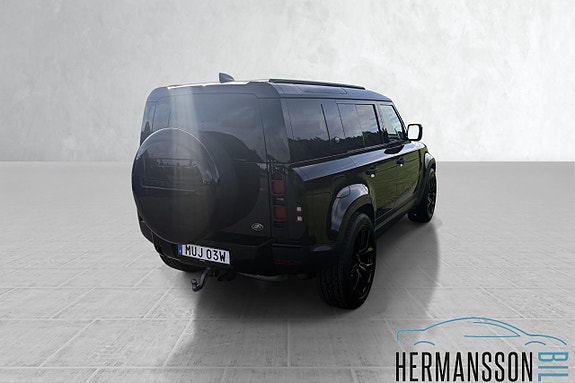 Land Rover Defender 110 9 of 30