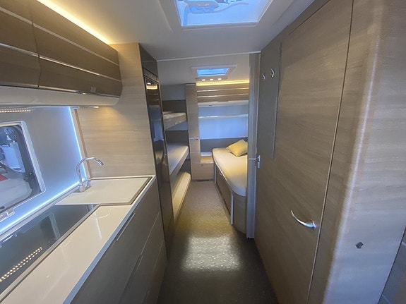 Adria Adora 593 UK ALDE/Barnkammarvagn/Året runt standard 5 of 17