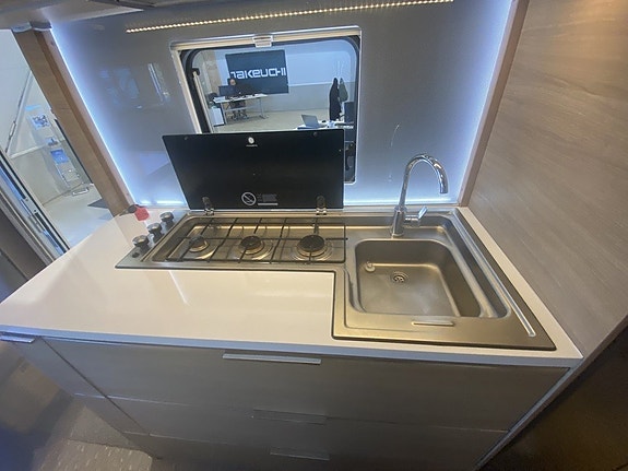 Adria Adora 593 UK ALDE/Barnkammarvagn/Året runt standard 10 of 17