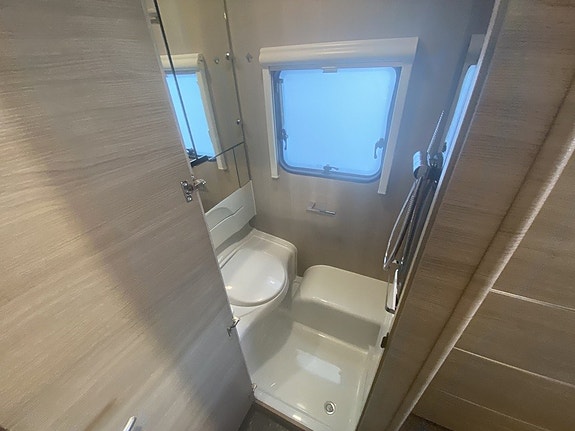 Adria Adora 593 UK ALDE/Barnkammarvagn/Året runt standard 14 of 17