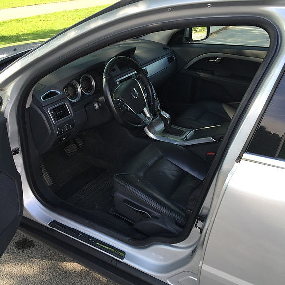 Volvo XC70 5 of 6