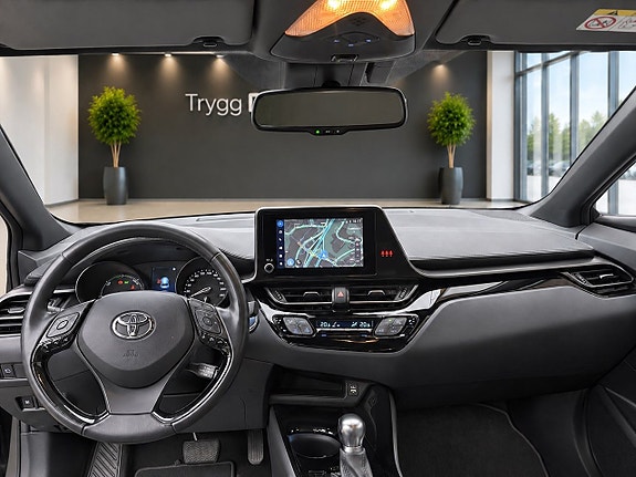 Toyota C-HR 15 of 23