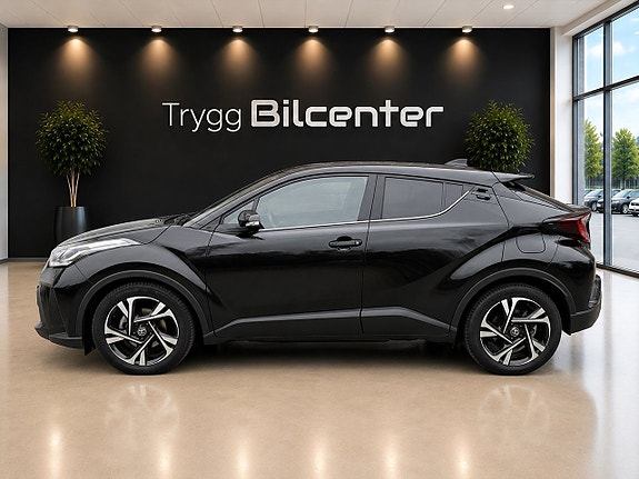 Toyota C-HR 2 of 23