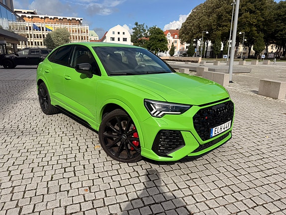 Audi RS Q3 2 of 9