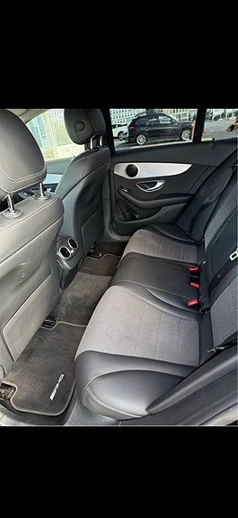 Mercedes-Benz C200 2 of 3