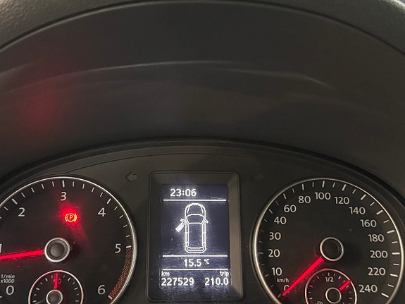 Volkswagen Caddy 8 of 8