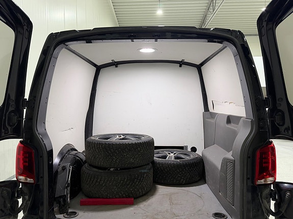 Volkswagen Transporter 19 of 20