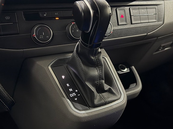 Volkswagen Transporter 18 of 20