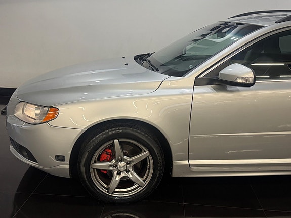 Volvo V70 4 of 11