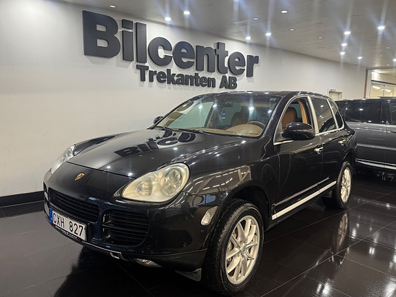 Porsche Cayenne S 2 of 14