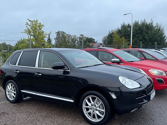 Porsche Cayenne S 11 of 14