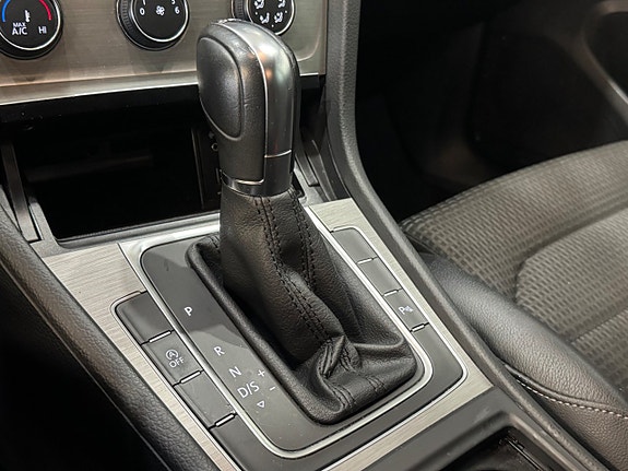 Volkswagen Golf I 9 of 10