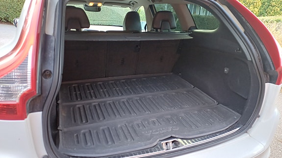 Volvo XC60 8 of 9