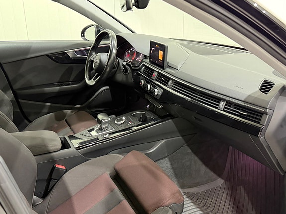 Audi A4 10 of 15