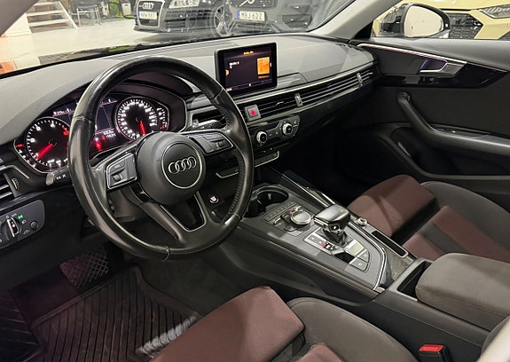 Audi A4 9 of 15