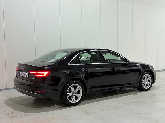 Audi A4 5 of 15