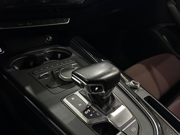 Audi A4 13 of 15